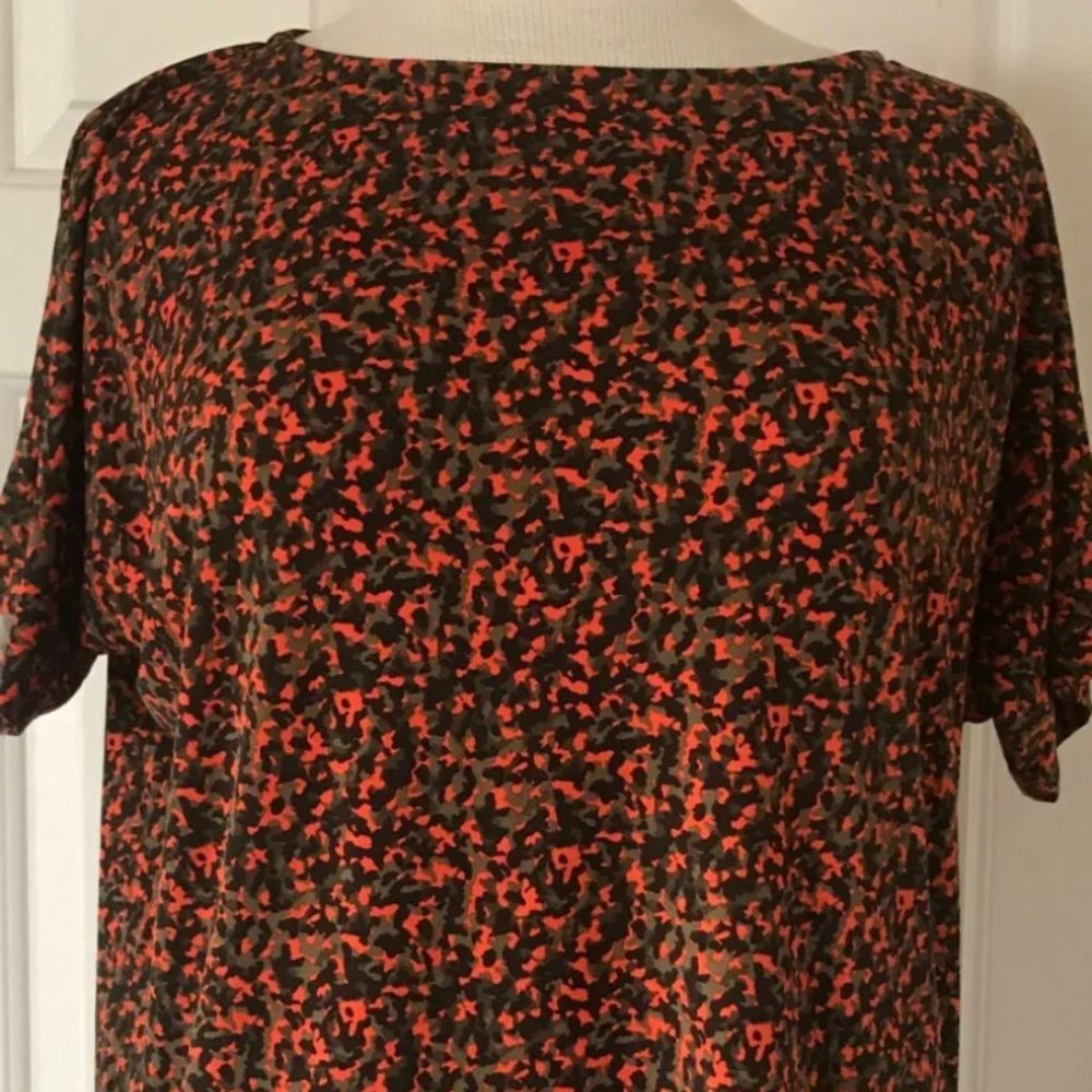 Michael Kors Tie Front Crewneck Short Sleeve Knit Blouse Shirt Orange Camo Print